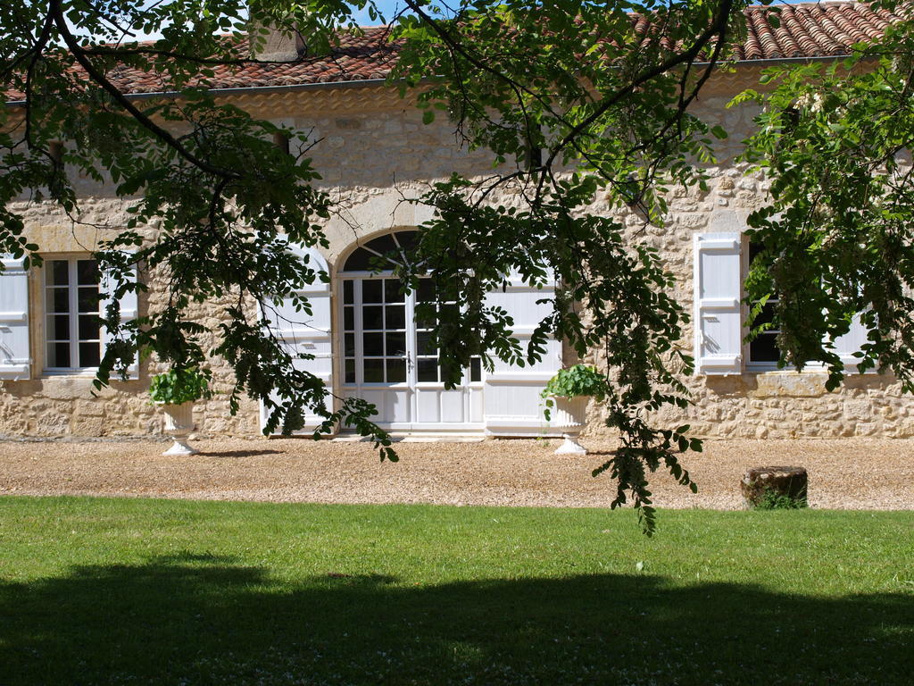 Lacassagne Bed & Breakfast Larressingle Exterior photo